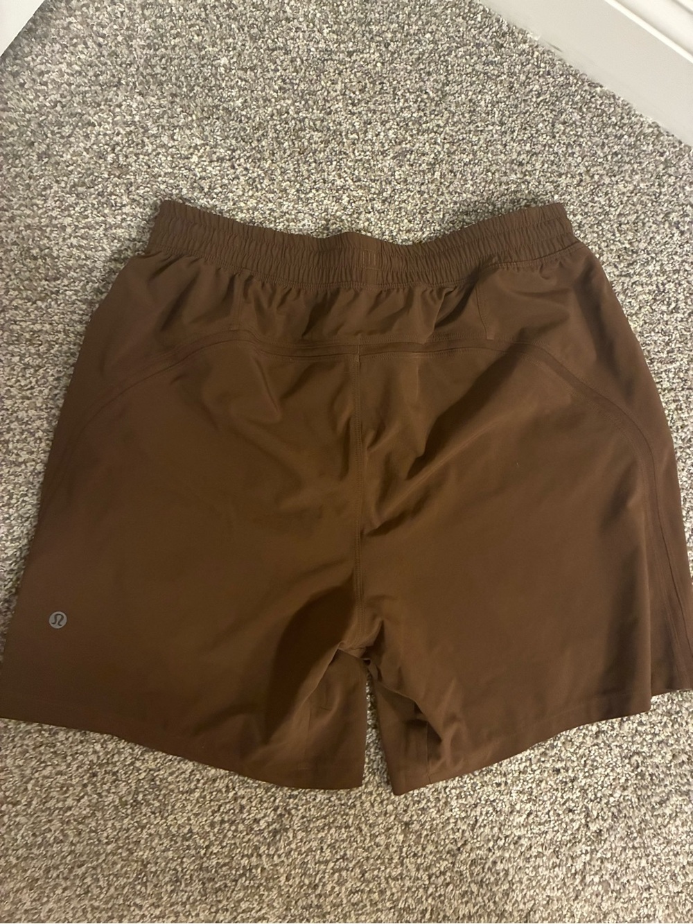 Lululemon Pace Breaker short (M) brown